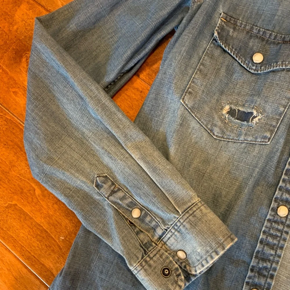 American Eagle Denim Long Sleeve Top - Picture 5 of 5